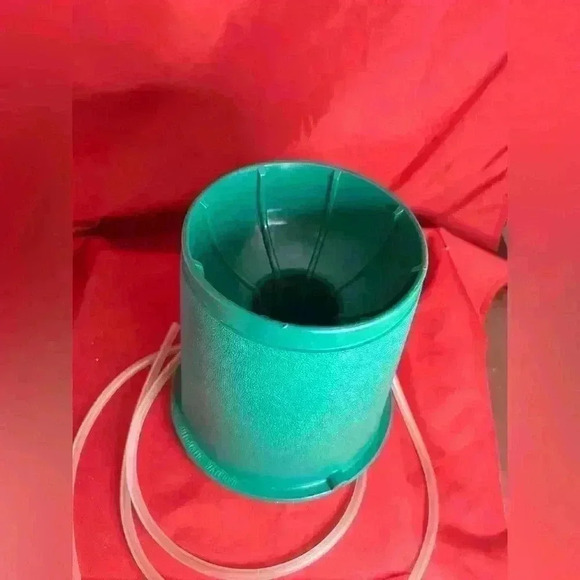 Christmas Tree Automatic  Waterer - Picture 5 of 11